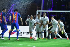 欧联杯小组赛：曼联客场激战巴塞罗那 拉什福德进球 孔德关键传球